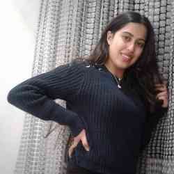 Single Turkish woman in Paris, Île-de-France, France