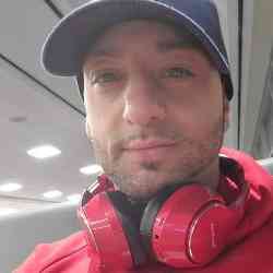 Single Armenian man in Toronto, Ontario, Canada