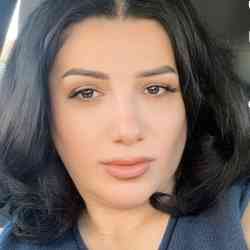 Single Armenian woman in Los Angeles, California, United States