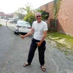 Single Armenian man in Toronto, Ontario, Canada