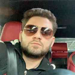 Single Armenian man in New York, New York, United States