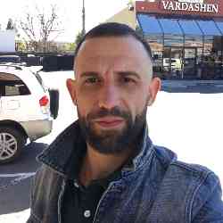 Single Armenian man in Glendale, California, United States