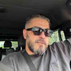 Single Armenian man in Paris, Île-de-France, France