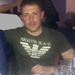 Single Armenian man in Paris, Île-de-France, France