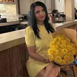 Single Armenian woman in Los Angeles, California, United States