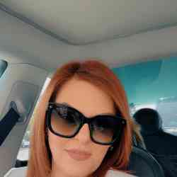 Single Armenian woman in Los Angeles, California, United States