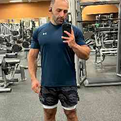 Single Armenian man in Boston, Massachusetts, United States