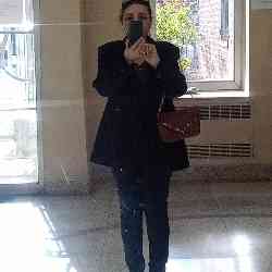 Single Armenian woman in New York, New York, United States