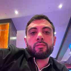 Single Armenian man in Los Angeles, California, United States