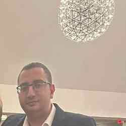 Single Armenian man in New York, New York, United States