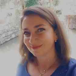 Single Armenian woman in Los Angeles, CA, United States