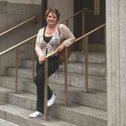 Single Armenian woman in New York, NY, United States