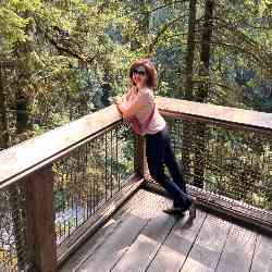 Single Armenian woman in Glendale, CA, United States