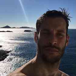 Single Armenian man in Paris, France, France