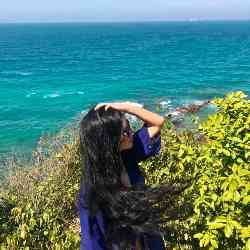 Single Armenian woman in Los Angeles, CA, United States