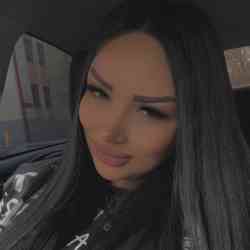 Single Armenian woman in Yerevan, Armenia, Armenia