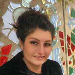 Single Armenian woman in Yerevan, Армения, Armenia