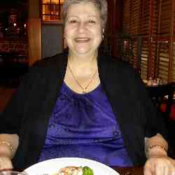 Single Armenian woman in Toronto, ON, Canada