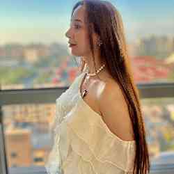 Single Armenian woman in Yerevan, Armenia, Armenia