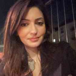 Single Armenian woman in Paris, France, France