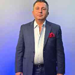 Single Armenian man in Glendale, California, United States