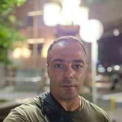 Single Armenian man in Paris, France, France