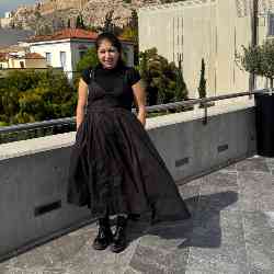 Single Armenian woman in New York, NY, United States