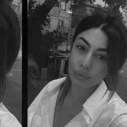 Single Armenian woman in Yerevan, Армения, Armenia