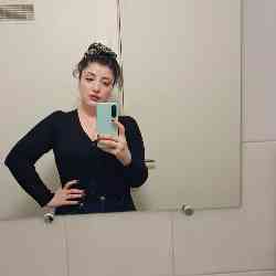 Single Armenian woman in Paris, France, France