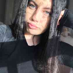 Single Armenian woman in Toronto, ON, Canada