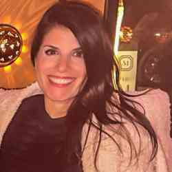 Single Armenian woman in New York, NY, United States