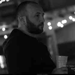 Single Armenian man in Glendale, California, United States