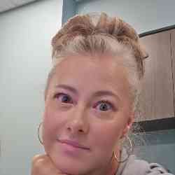 Single Armenian woman in Toronto, ON, Canada