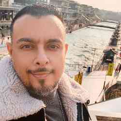 Single Armenian man in Yerevan, Yerevan, Armenia