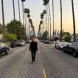 Single Armenian man in Glendale, California, United States