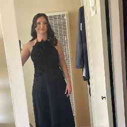 Single Armenian woman in Glendale, CA, United States