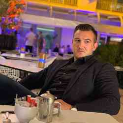 Single Armenian man in Paris, France, France