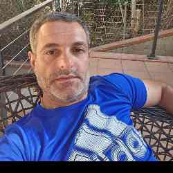 Single Armenian man in Los Angeles, California, United States