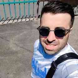 Single Armenian man in Ereván, Армения, Armenia