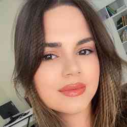 Single Armenian woman in Ereván, Armenia, Armenia