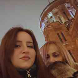 Single Armenian woman in Yerevan, Армения, Armenia