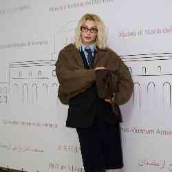 Single Armenian woman in Yerevan, Армения, Armenia