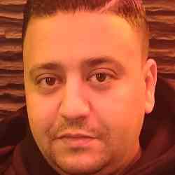 Single Armenian man in Erevan, Arménie, Armenia