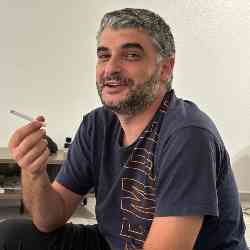 Single Armenian man in Los Angeles, California, United States