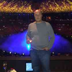 Single Armenian man in Los Angeles, California, United States