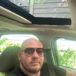 Single Armenian man in Boston, MA, United States