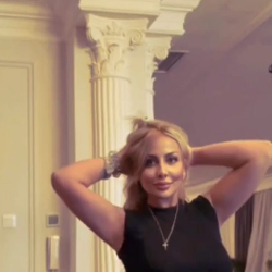 Single Armenian woman in Yerevan, Армения, Armenia