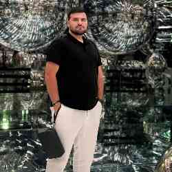 Single Armenian man in Yerevan, Yerevan, Armenia