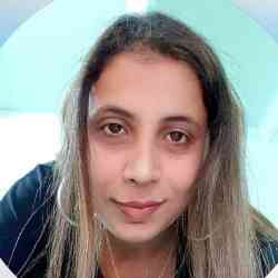 Single Armenian woman in Los Angeles, California, United States