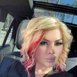 Single Armenian woman in Los Angeles, CA, United States